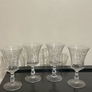Cambridge‎ Glass Chantilly Etched Set of 4 Water Wine Goblets Glasses